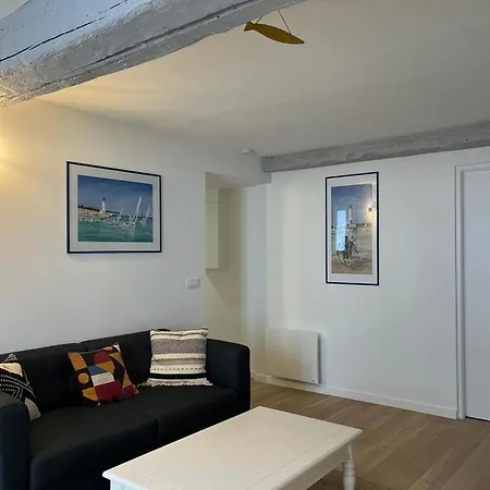 Market 44m2 - 1 - Pres Du Marche La Rochelle (Charente-Maritime)